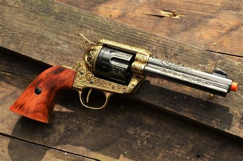 reproduction old west guns.